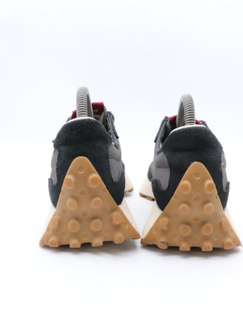 New Balance 327 Sneakers Women's 8 B Black Moonbeam Gum Running Retro WS327KC - Picture 5 of 9
